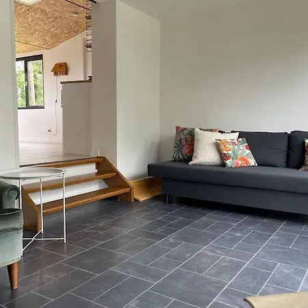 La Petite Maison De Milo Houyet